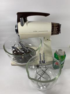 Vintage Sunbeam Mixmaster Tan/Brown Mixer 12 Speed-2 Bowls/2