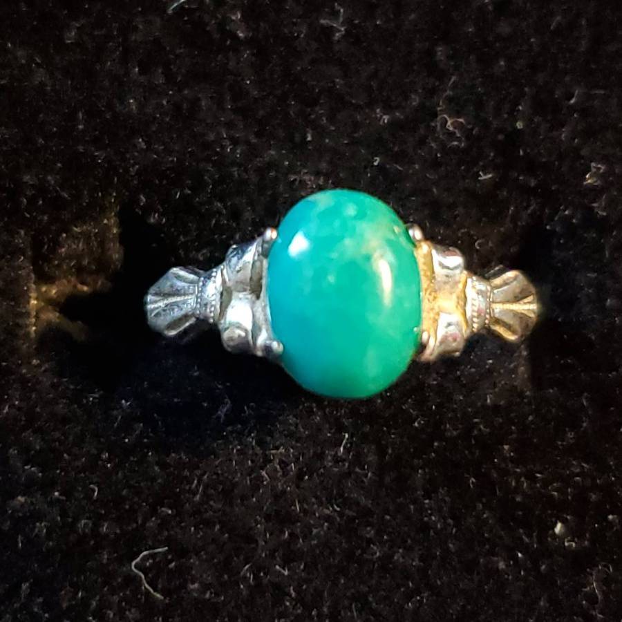 Vintage Sterling Ring W/ Teal Stone Auction